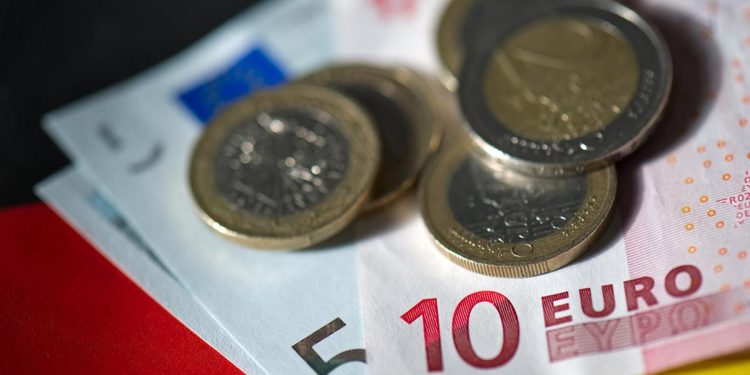 The Euro is weak against the Dollar as the NFP report approaches.