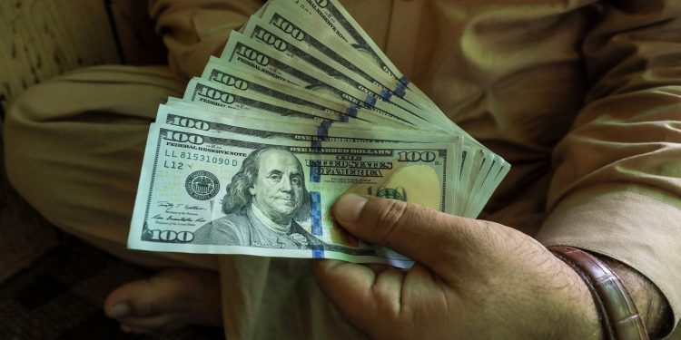 The Dollar recognises the arrival of the rally.